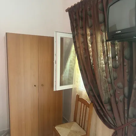 Andromaxistudios 4* Kokkino Nero