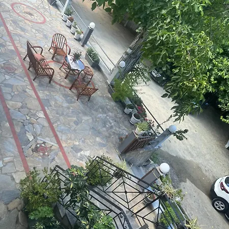 Andromaxistudios 4* Kokkino Nero