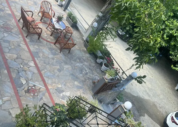 Andromaxistudios 4* Kokkino Nero