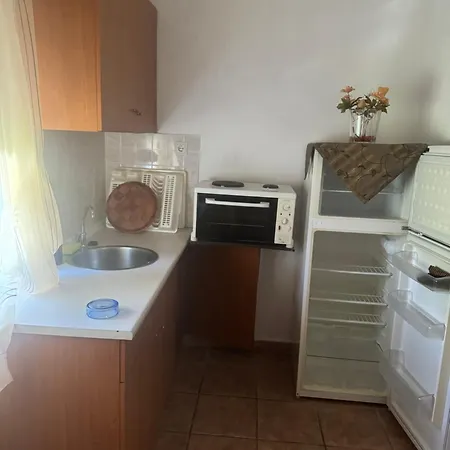 Ξενοδοχείο με διαμερίσματα Andromaxistudios 4*